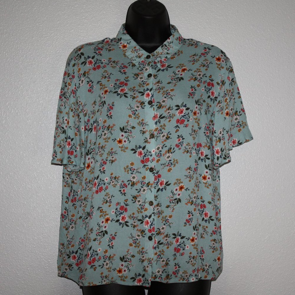Button down floral blouse